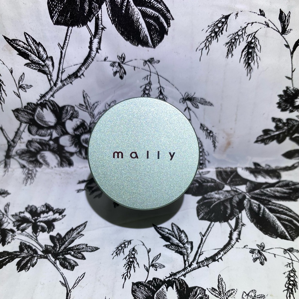 MALLY Silk Eyeliner (Dreamy Plum)